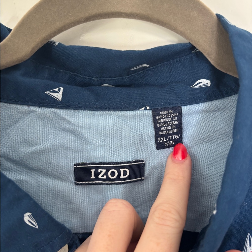 Boat pattern button up - Picture 3 of 3